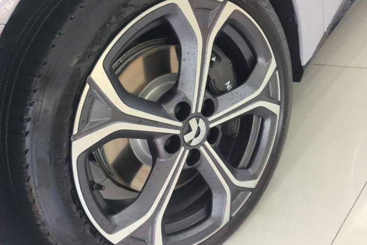 Used Nio ET5T 2025 Model Remote Sky Limited Edition 100kWh Touring Exterior 4