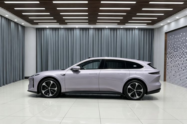 Used Nio ET5T 2025 100kWh Touring Exterior 4