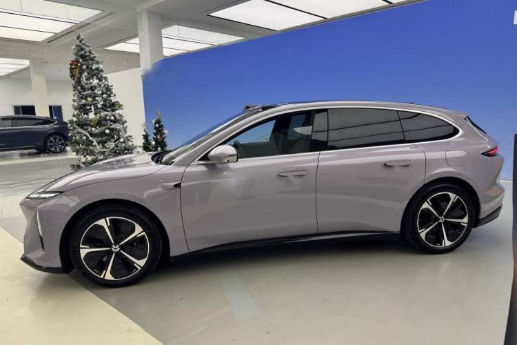 Used Nio ET5T 2025 100kWh Touring Exterior 5