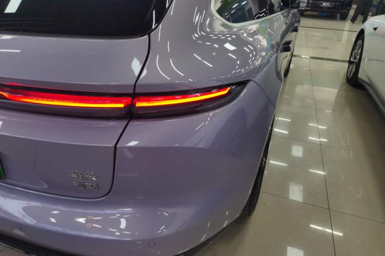 Used Nio ET5T 2025 75 kWh Touring Exterior 6