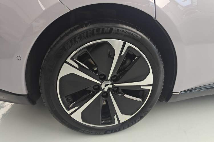 Used Nio ET5T 2025 75 kWh Touring Exterior 8