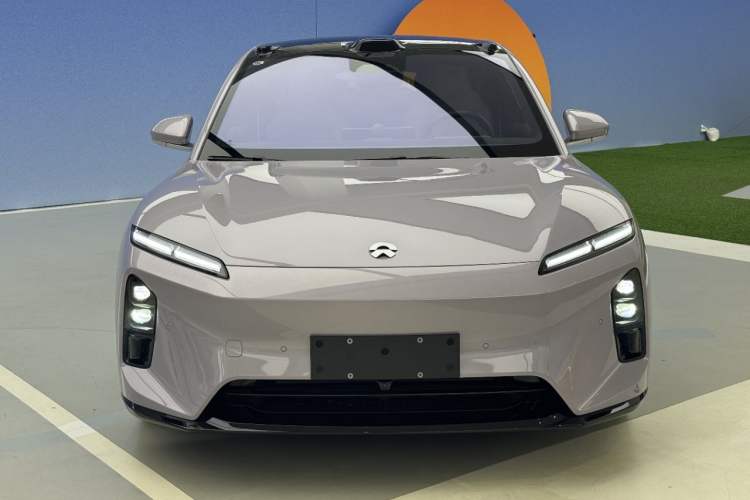 Used Nio ET5T 2025 100kWh Touring Exterior 9