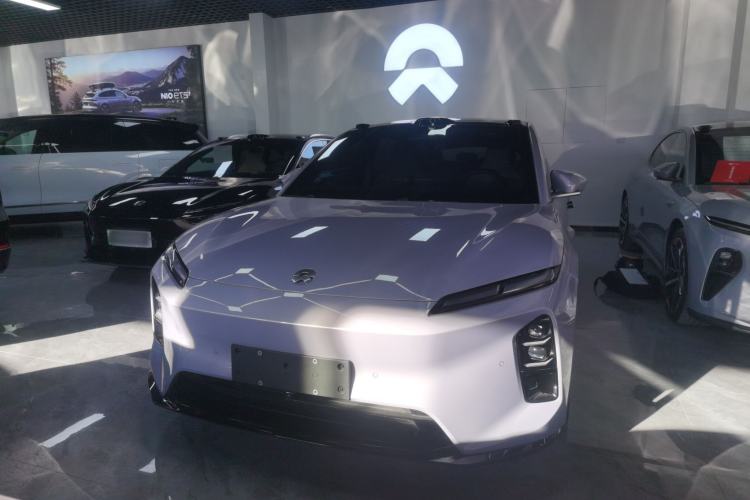 Used Nio ET5T 2025 75 kWh Touring Front