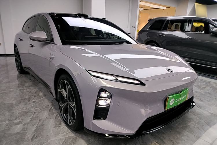Used Nio ET5T 2025 75 kWh Touring Front Right 45 Deg