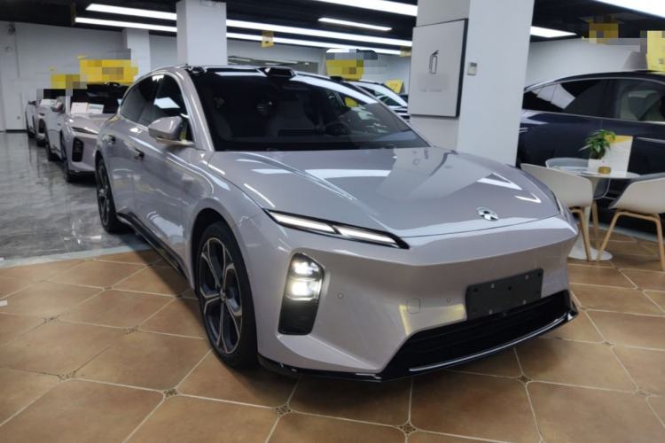 Used Nio ET5T 2025 75 kWh Touring Front Right 45 Deg