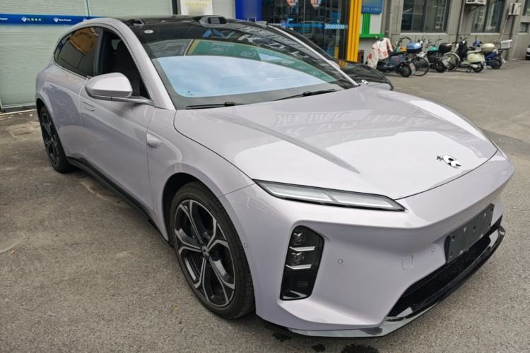 Used Nio ET5T 2025 75 kWh Touring Front Right 45 Deg