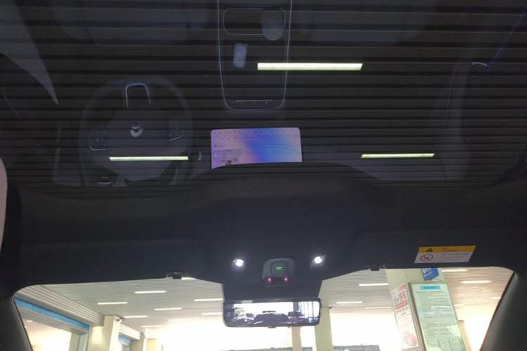 Used Nio ET5T 2025 75 kWh Touring Headliner