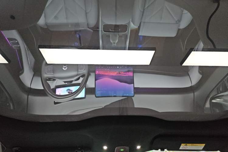 Used Nio ET5T 2025 75 kWh Touring Headliner
