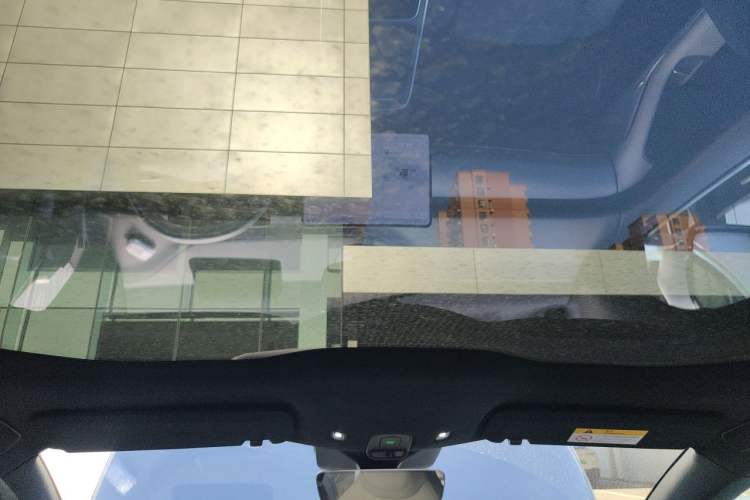 Used Nio ET5T 2025 75 kWh Touring Headliner
