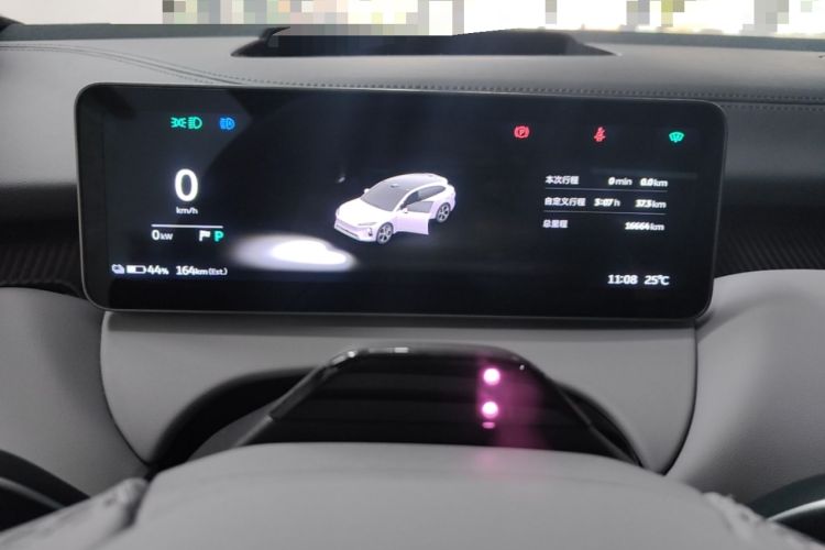 Used Nio ET5T 2025 75 kWh Touring Instrument Cluster