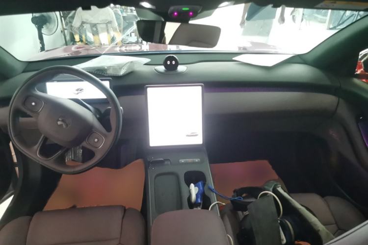 Used Nio ET5T 2025 75 kWh Touring Interior 2