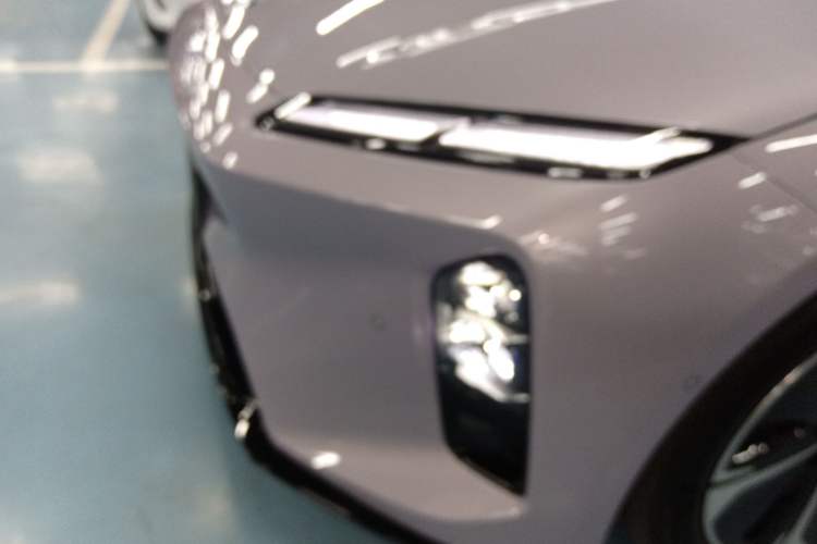 Used Nio ET5T 2025 100kWh Touring Left Front Headlight