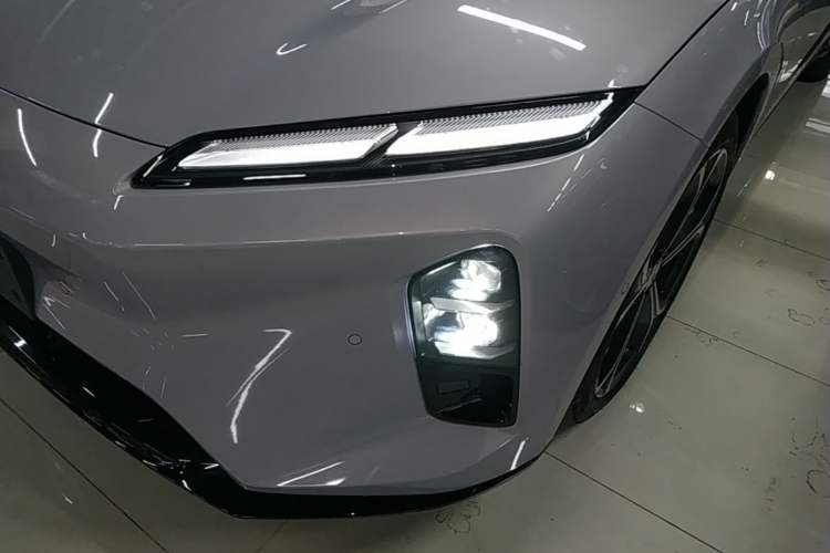 Used Nio ET5T 2025 75 kWh Touring Left Front Headlight