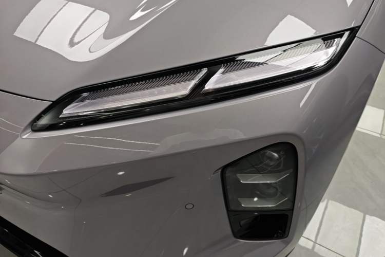Used Nio ET5T 2025 75 kWh Touring Left Front Headlight