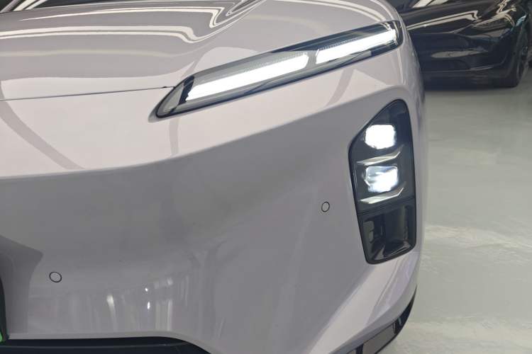 Used Nio ET5T 2025 75 kWh Touring Left Front Headlight