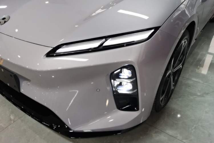Used Nio ET5T 2025 75 kWh Touring Left Front Headlight