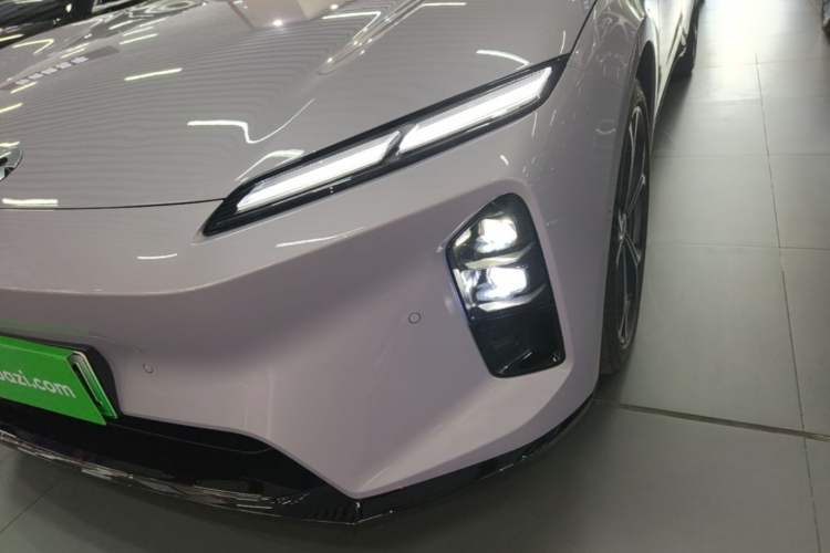 Used Nio ET5T 2025 75 kWh Touring Left Front Headlight