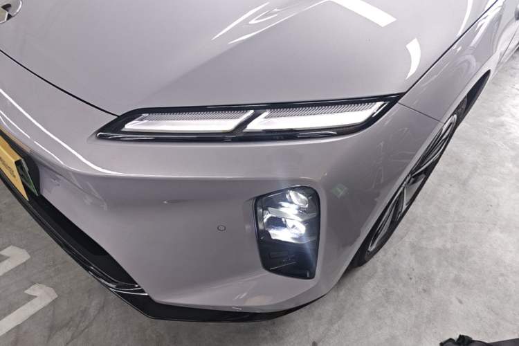 Used Nio ET5T 2025 75 kWh Touring Left Front Headlight