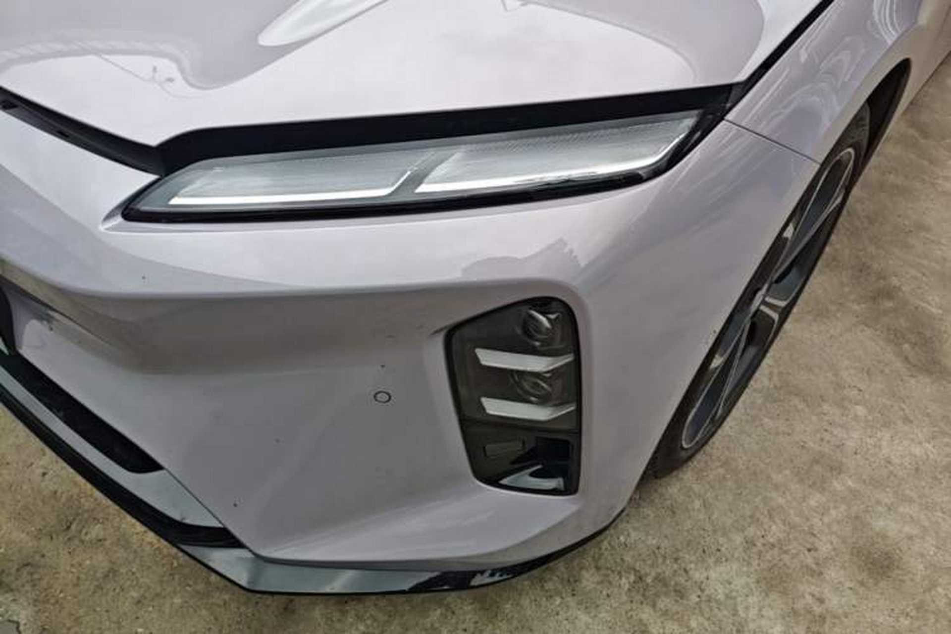 Used Nio ET5T 2025 75 kWh Touring Left Front Headlight