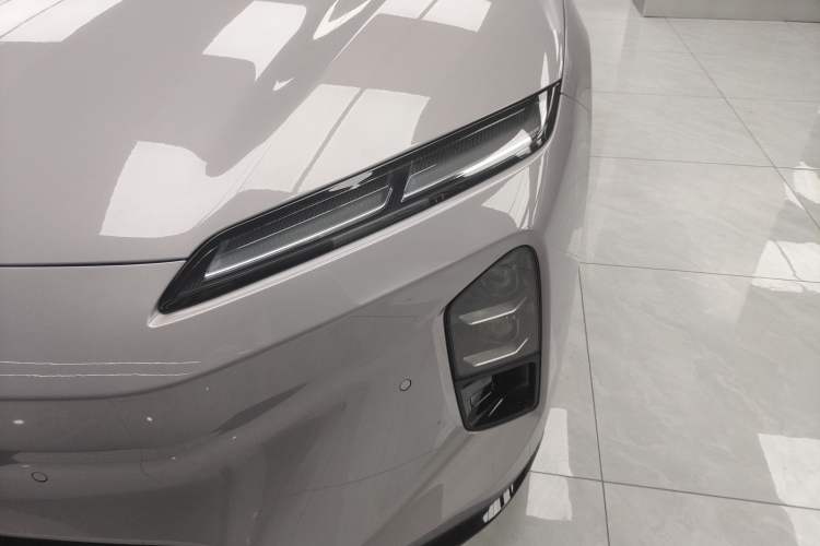Used Nio ET5T 2025 75 kWh Touring Left Front Headlight