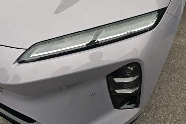 Used Nio ET5T 2025 75 kWh Touring Left Front Headlight