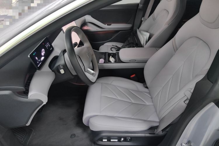 Used Nio ET5T 2025 75 kWh Touring Left Front Seat