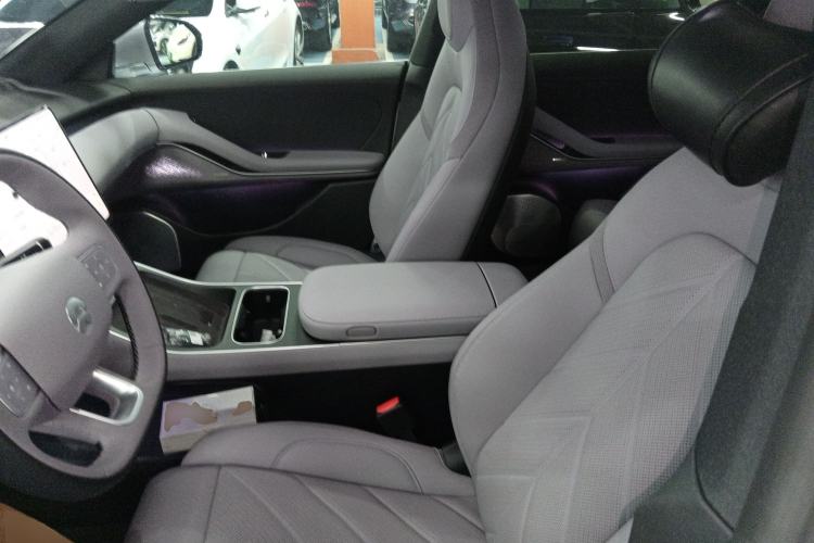 Used Nio ET5T 2025 100kWh Touring Left Front Seat