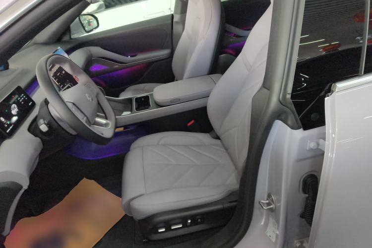 Used Nio ET5T 2025 100kWh Touring Left Front Seat