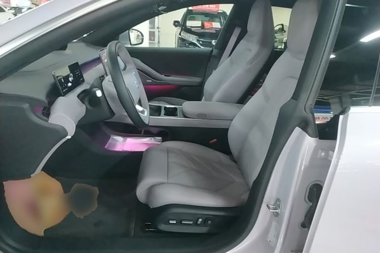 Used Nio ET5T 2025 75 kWh Touring Left Front Seat