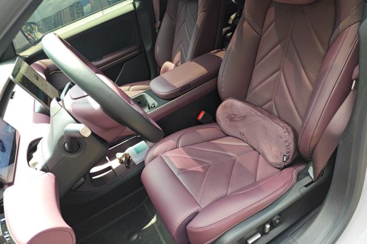 Used Nio ET5T 2025 75 kWh Touring Left Front Seat