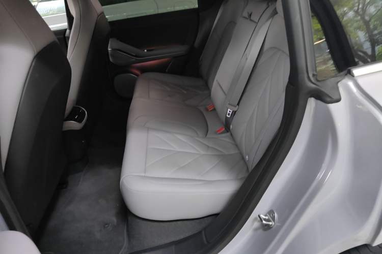 Used Nio ET5T 2025 75 kWh Touring Left Rear Seat