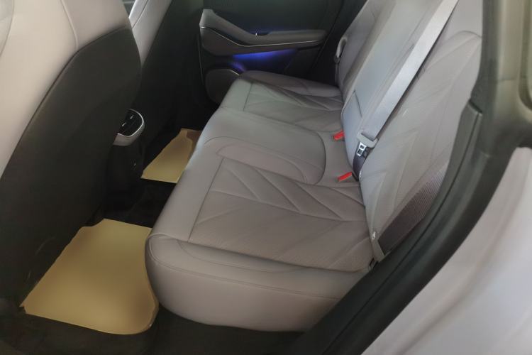 Used Nio ET5T 2025 75 kWh Touring Left Rear Seat