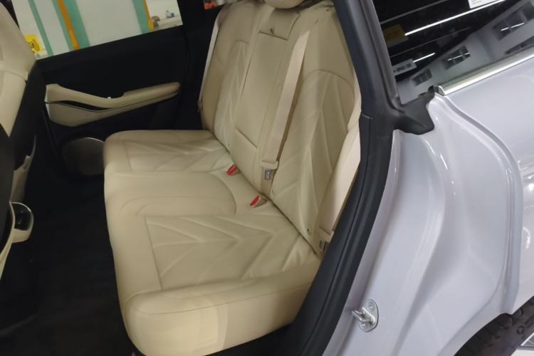 Used Nio ET5T 2025 75 kWh Touring Left Rear Seat