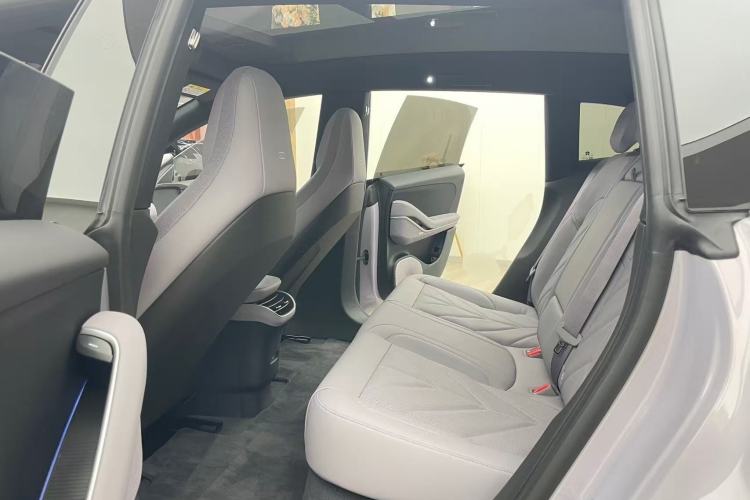 Used Nio ET5T 2025 75 kWh Touring Left Rear Seat