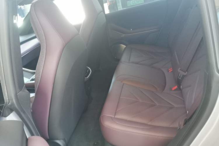Used Nio ET5T 2025 75 kWh Touring Left Rear Seat
