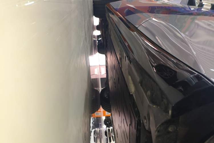 Used Nio ET5T 2025 Model Remote Sky Limited Edition 100kWh Touring Left Side Sill