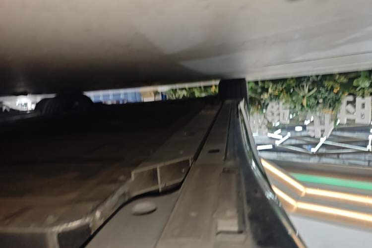 Used Nio ET5T 2025 75 kWh Touring Left Side Sill