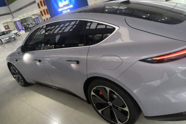Used Nio ET5T 2025 75 kWh Touring Left Side