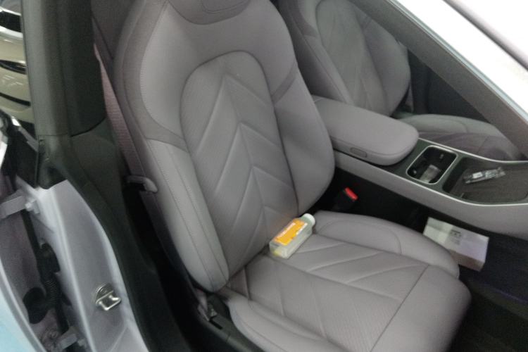 Used Nio ET5T 2025 100kWh Touring Right Front Seat