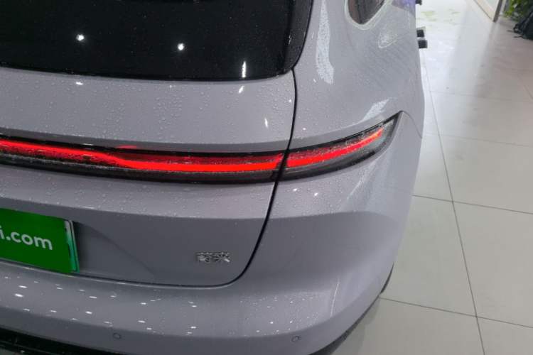 Used Nio ET5T 2025 Model Remote Sky Limited Edition 100kWh Touring Right Rear Taillight