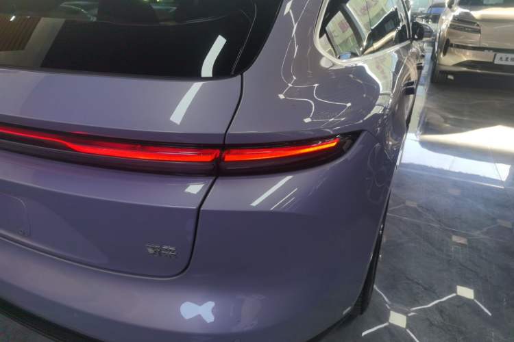 Used Nio ET5T 2025 75 kWh Touring Right Rear Taillight