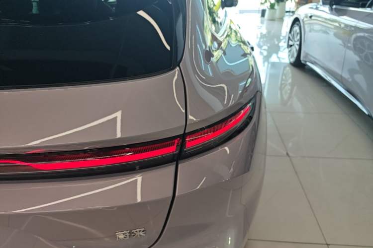 Used Nio ET5T 2025 75 kWh Touring Right Rear Taillight