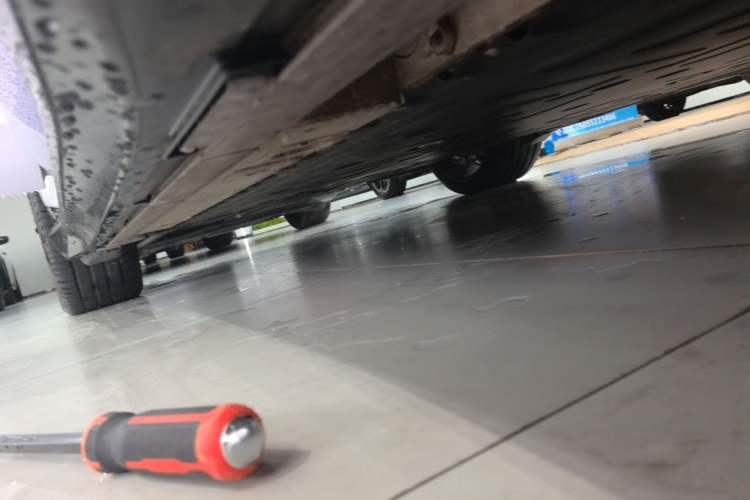 Used Nio ET5T 2025 Model Remote Sky Limited Edition 100kWh Touring Right Side Sill