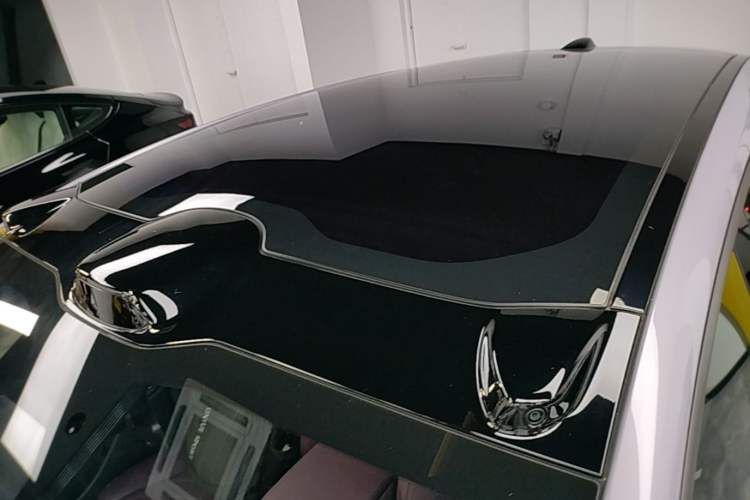 Used Nio ET5T 2025 75 kWh Touring Roof