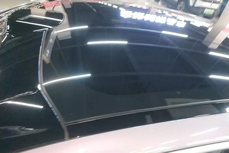 Used Nio ET5T 2025 75 kWh Touring Roof