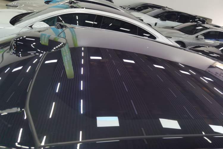 Used Nio ET5T 2025 75 kWh Touring Roof