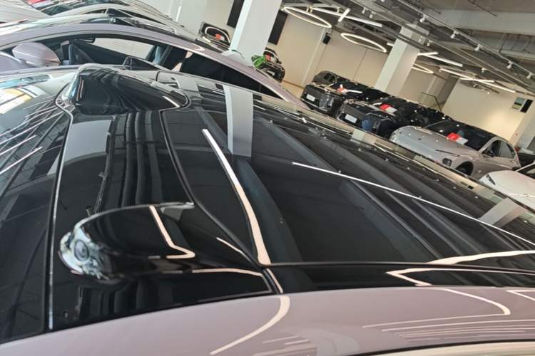 Used Nio ET5T 2025 75 kWh Touring Roof