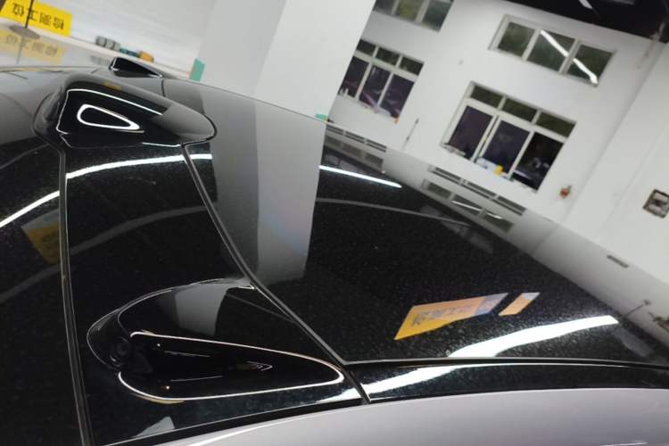 Used Nio ET5T 2025 75 kWh Touring Roof