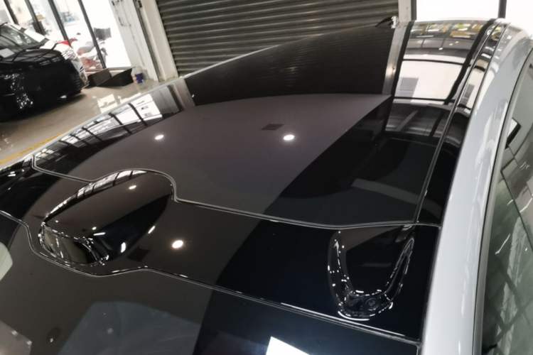 Used Nio ET5T 2025 75 kWh Touring Roof