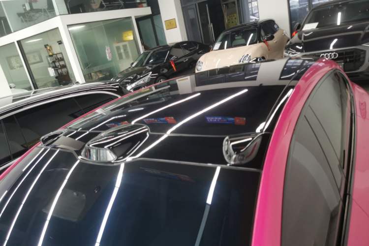 Used Nio ET5T 2025 75 kWh Touring Roof